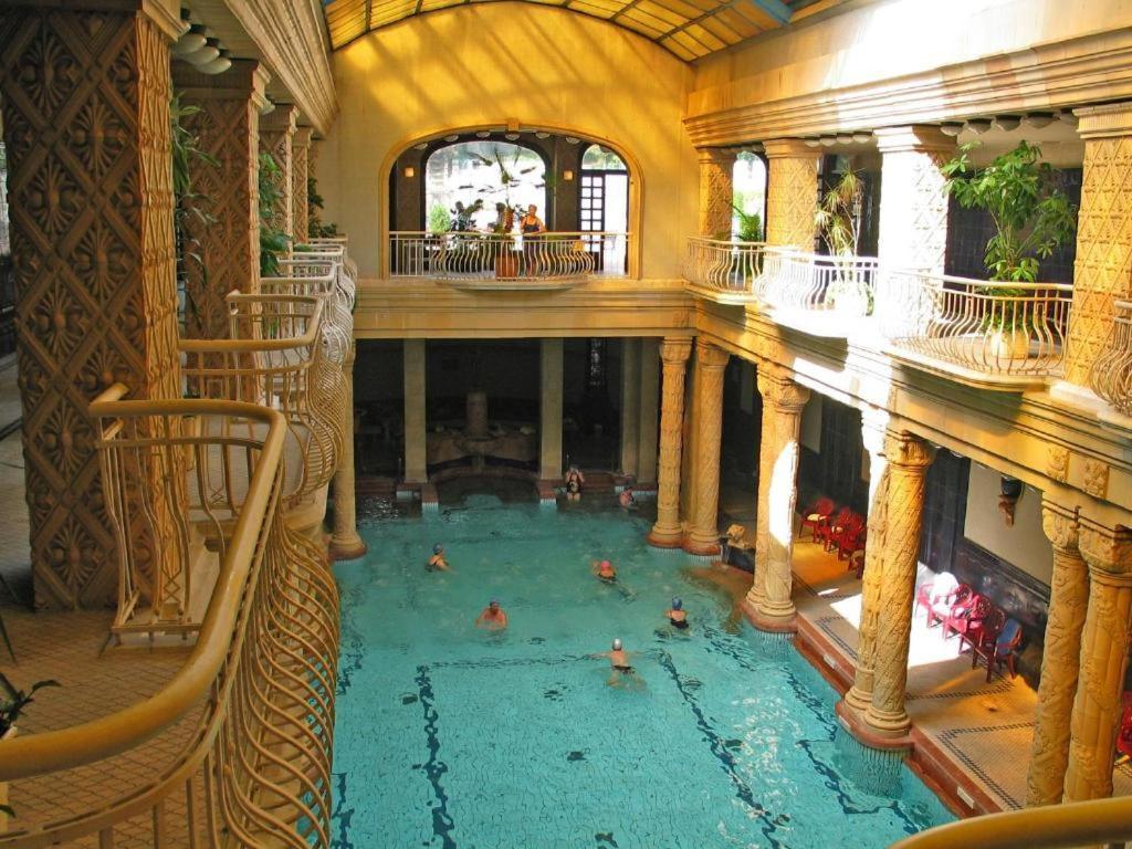 Deak Apartment Budapest Kültér fotó